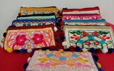 Dompet Etnik Pakistan